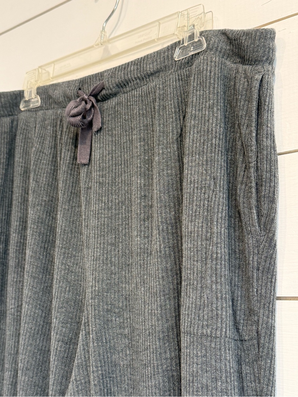 Women’s Ribbed Jogger Pajamas 🩶 - Picture 2 of 5